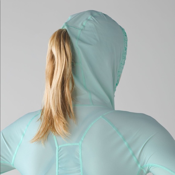 Lululemon Water Bound Hoodie - Picture 3 of 8